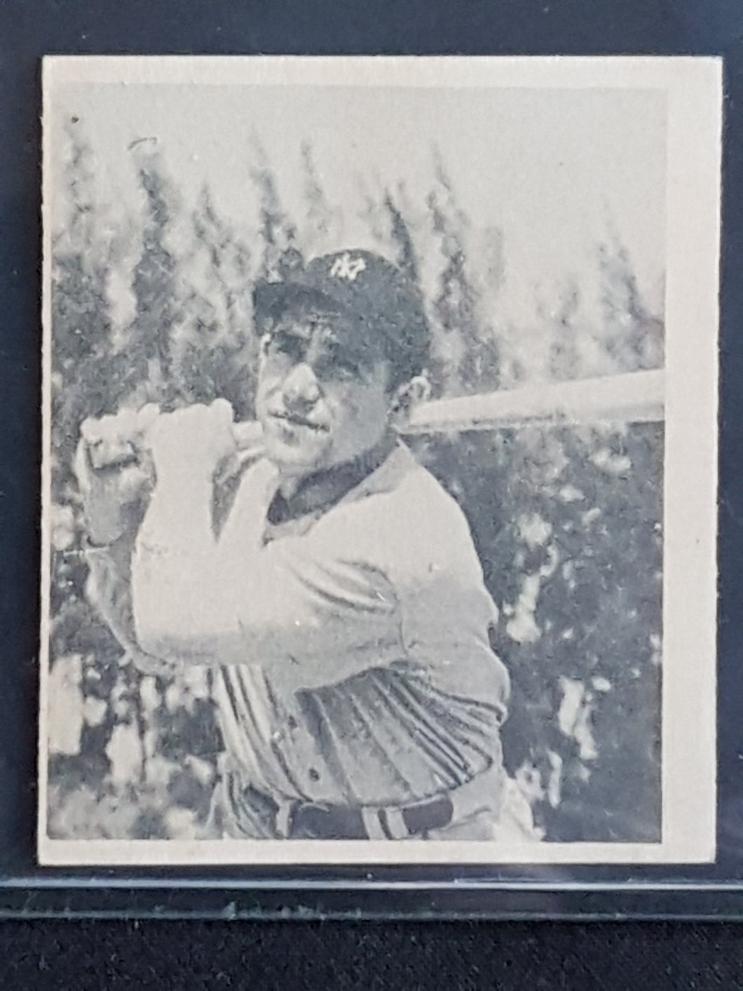 1948 Bowman Yogi Berra Rookie (RC) #6 HOF